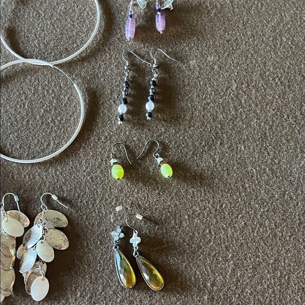 Chic Multicolor Earring Collection - Picture 6 of 7